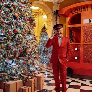 Ο Louboutin στόλισε το πιο σικάτο χριστουγεννιάτικο δέντρο